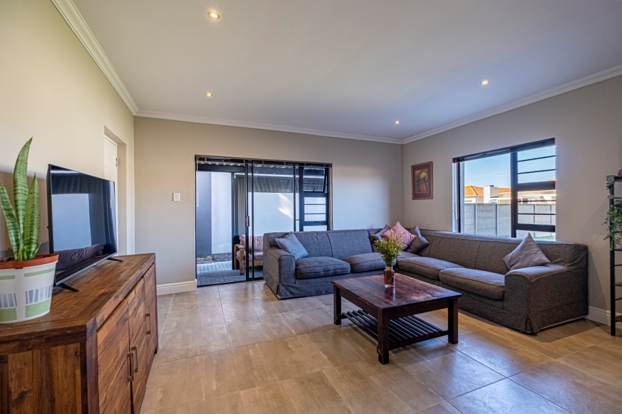 4 Bedroom Property for Sale in Westbrook Eastern Cape